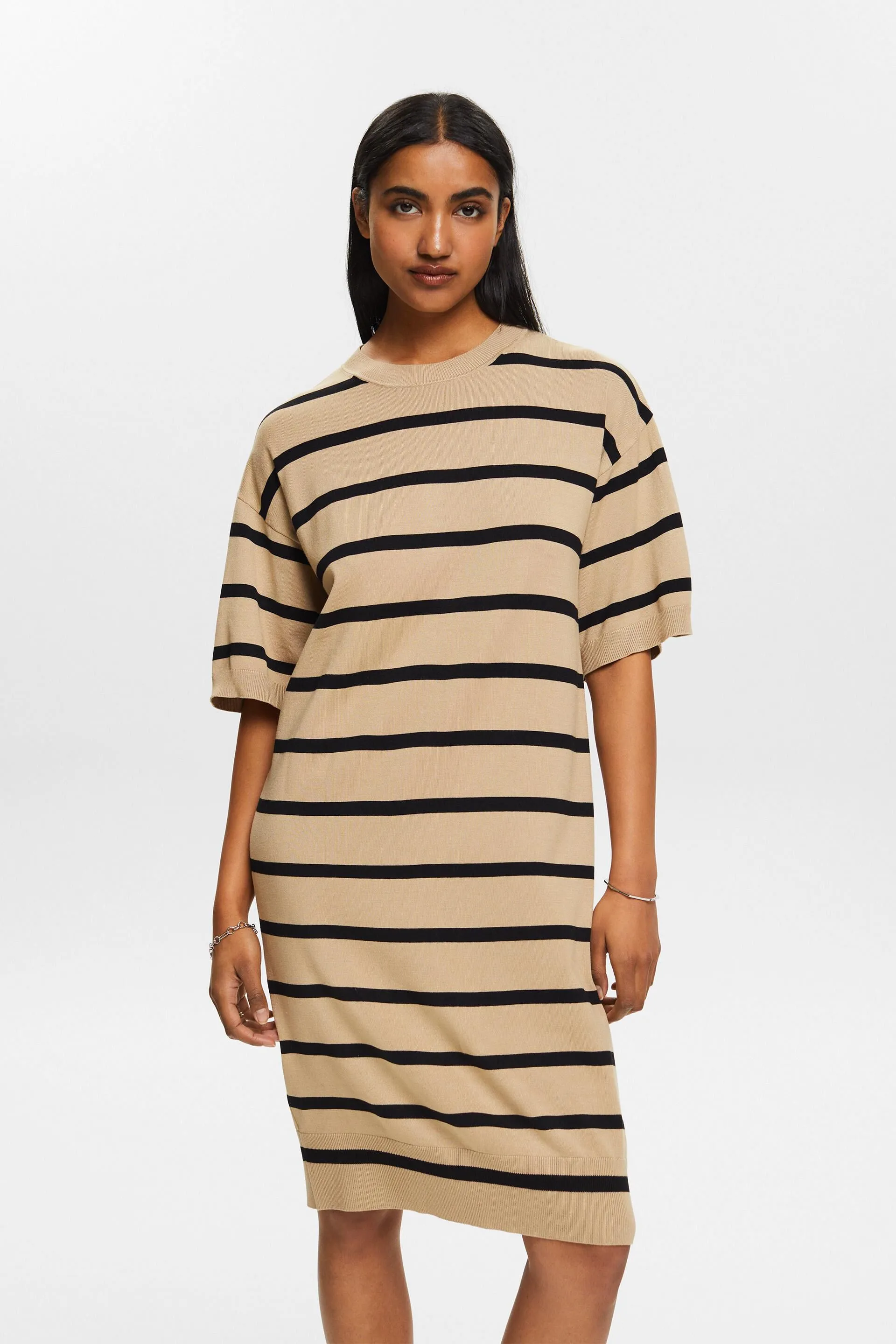 Abito oversize in maglia a righe