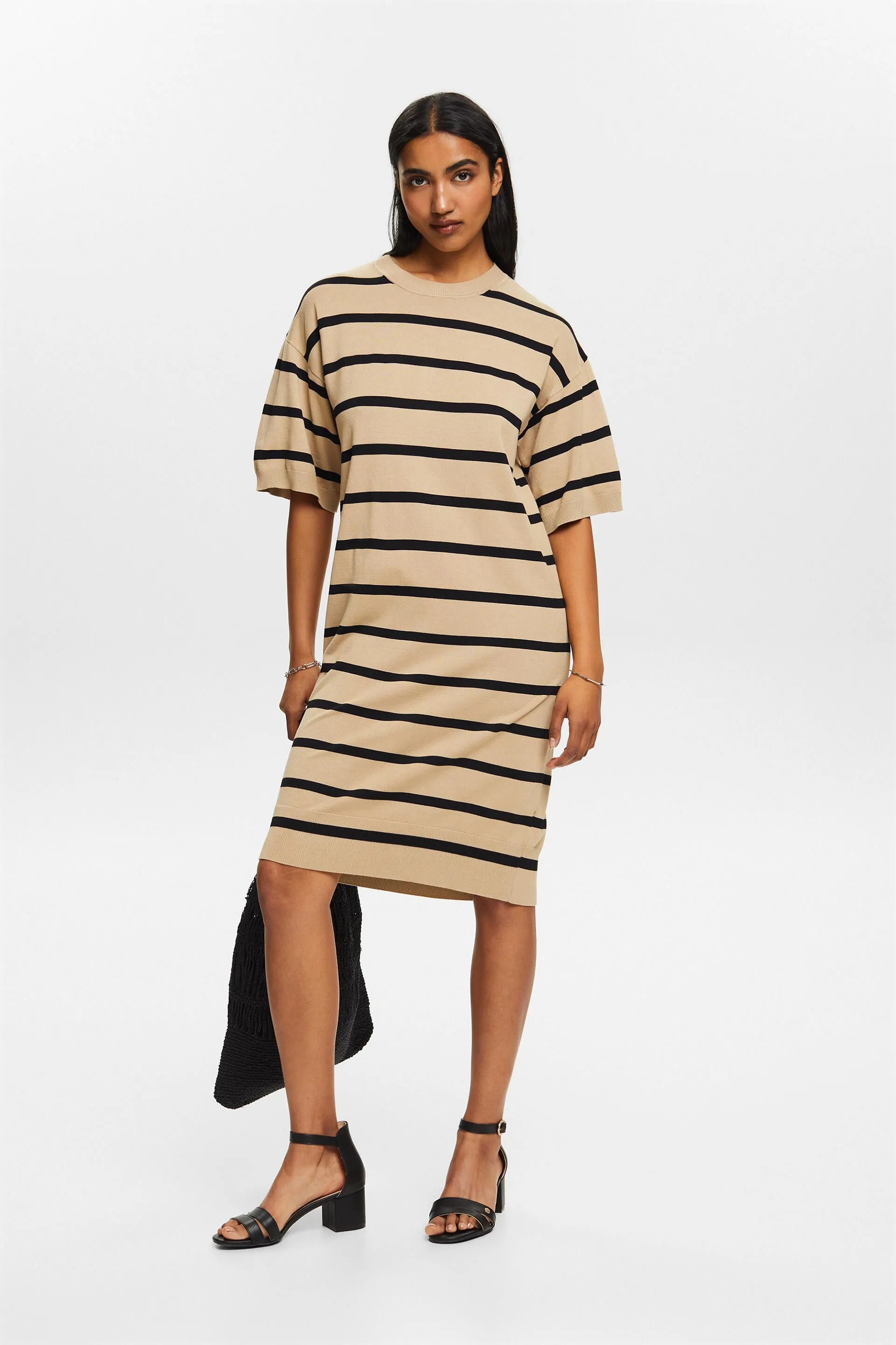 Abito oversize in maglia a righe