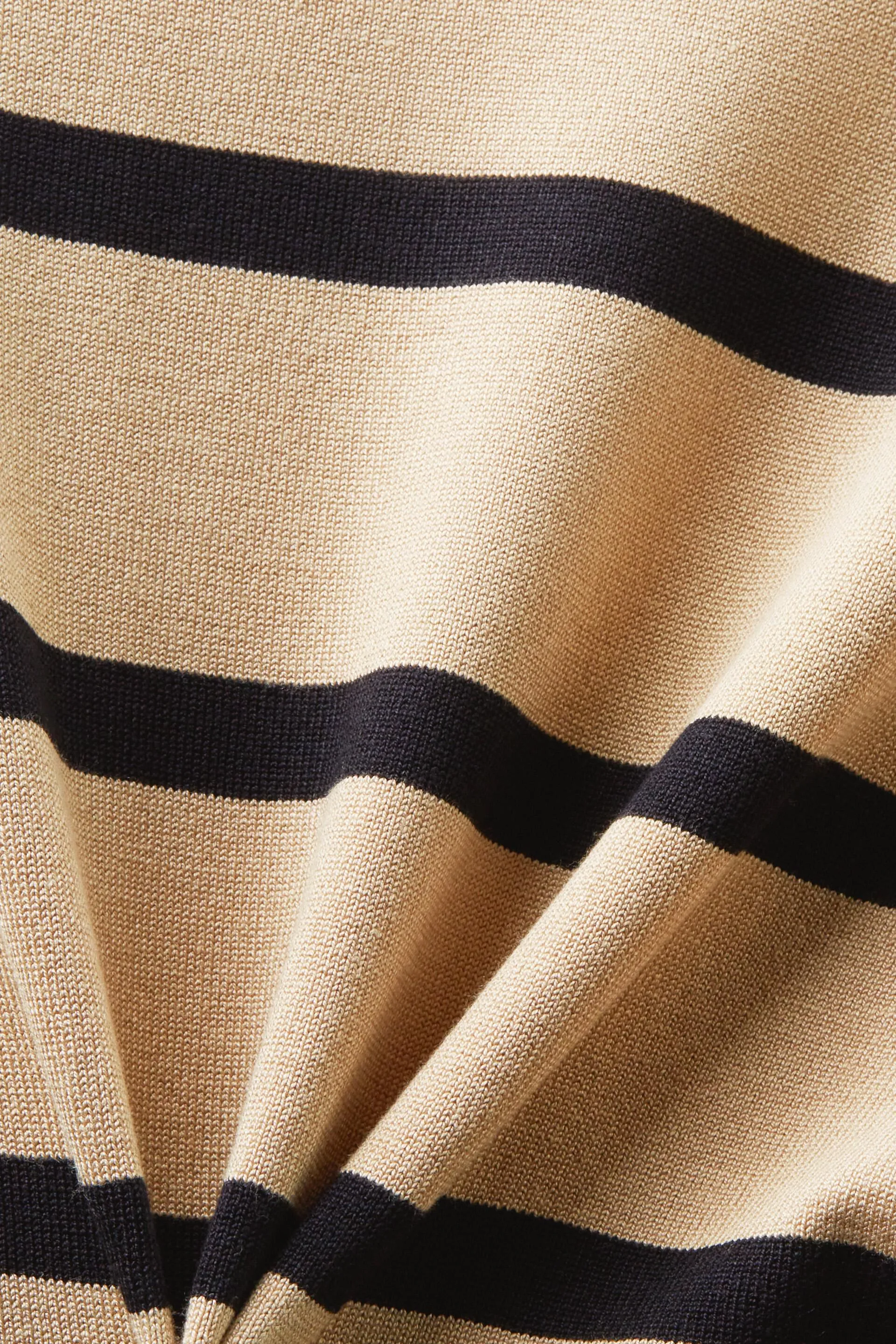 Abito oversize in maglia a righe