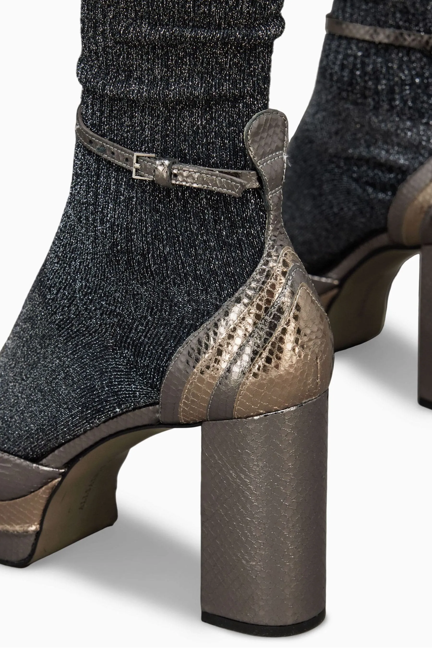 AllSaints - Oro - Tia Met - Scarpe con tacco e plateau