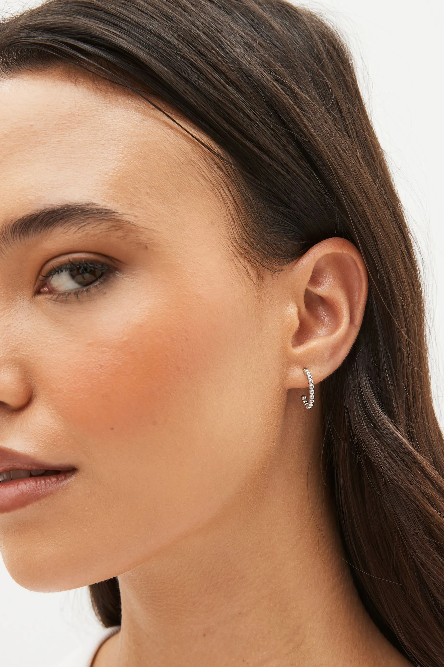 Argento sterling  - Orecchini a cerchio con sfera