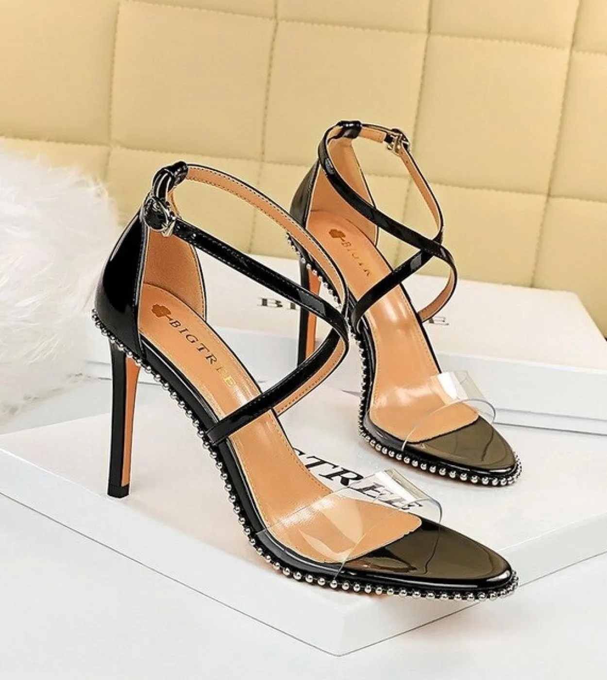 Bigtree New Fashion Scarpe con tacchi alti Scarpe da donna Scarpe da donna in pelle verniciata Scarpe da sposa Sandali con tacco