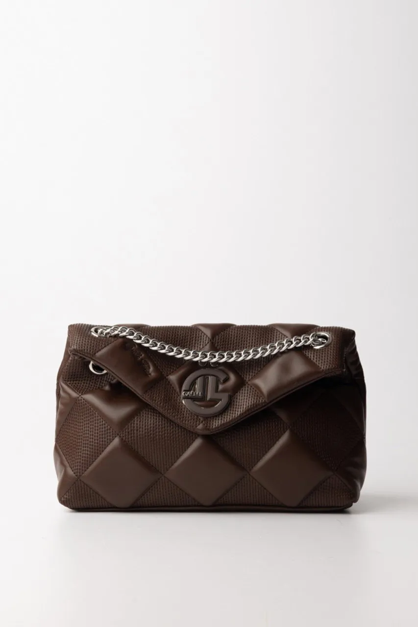 Borsa a tracolla con logo e dettagli rombi MARRONE