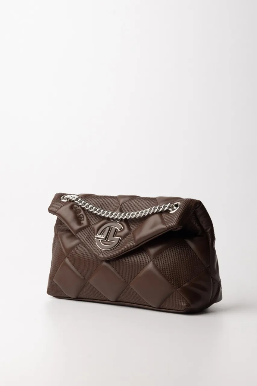 Borsa a tracolla con logo e dettagli rombi MARRONE