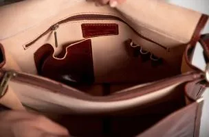 Borsa in pelle naturale Kyleigh, marrone