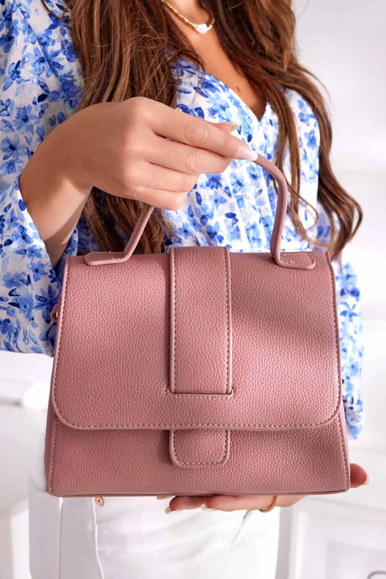 Borsa rosa con tracolla B230