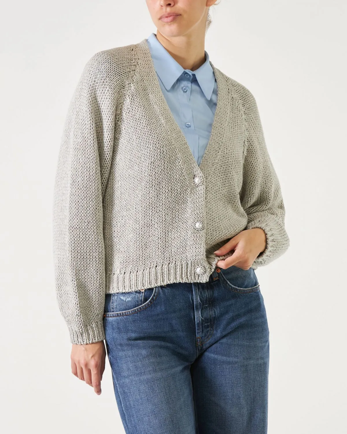 Cardigan crop di colore grigio perla