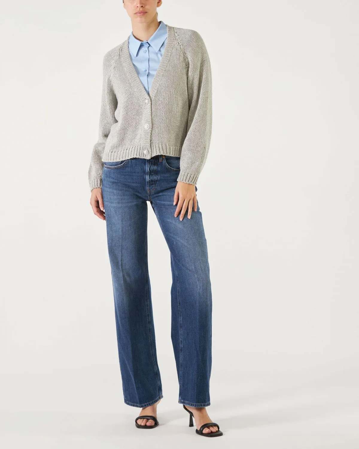 Cardigan crop di colore grigio perla