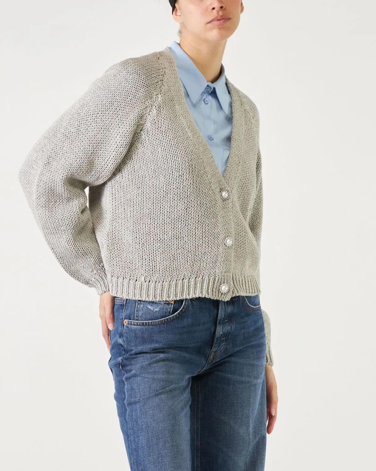 Cardigan crop di colore grigio perla