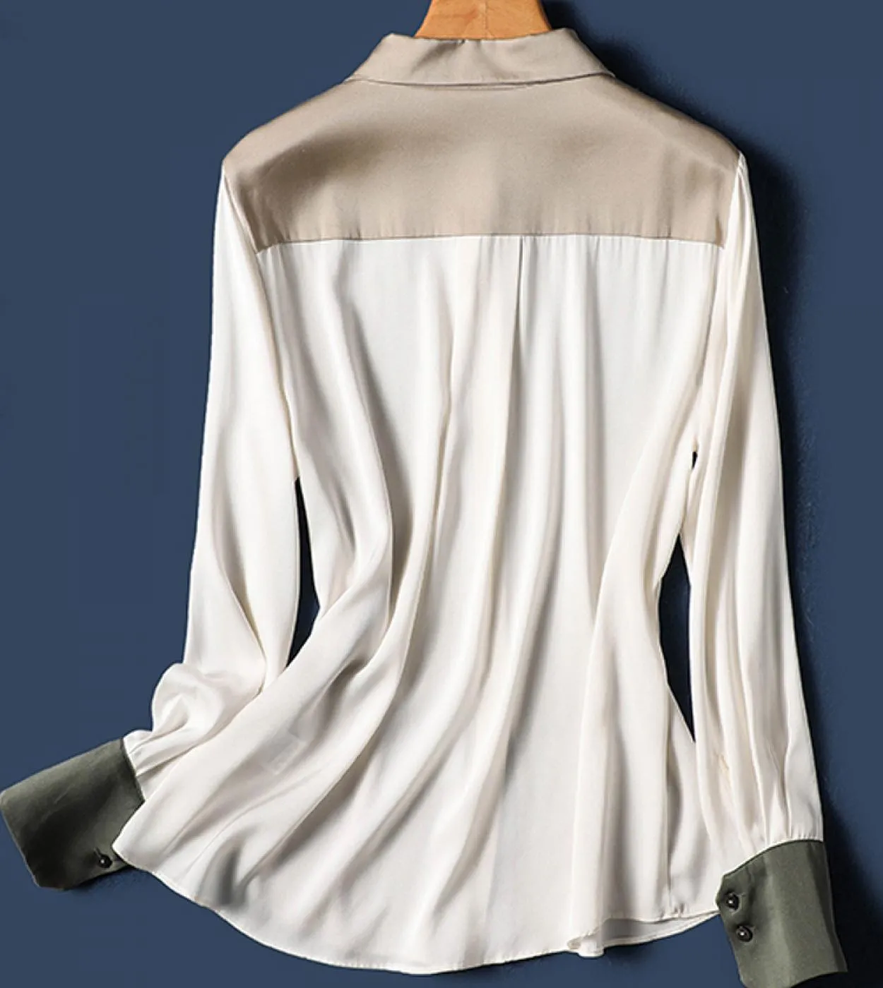 Elegante camicetta da ufficio in seta di gelso Moda a tre colori Patchwork con bottoni Camicia in seta da donna Panno a maniche