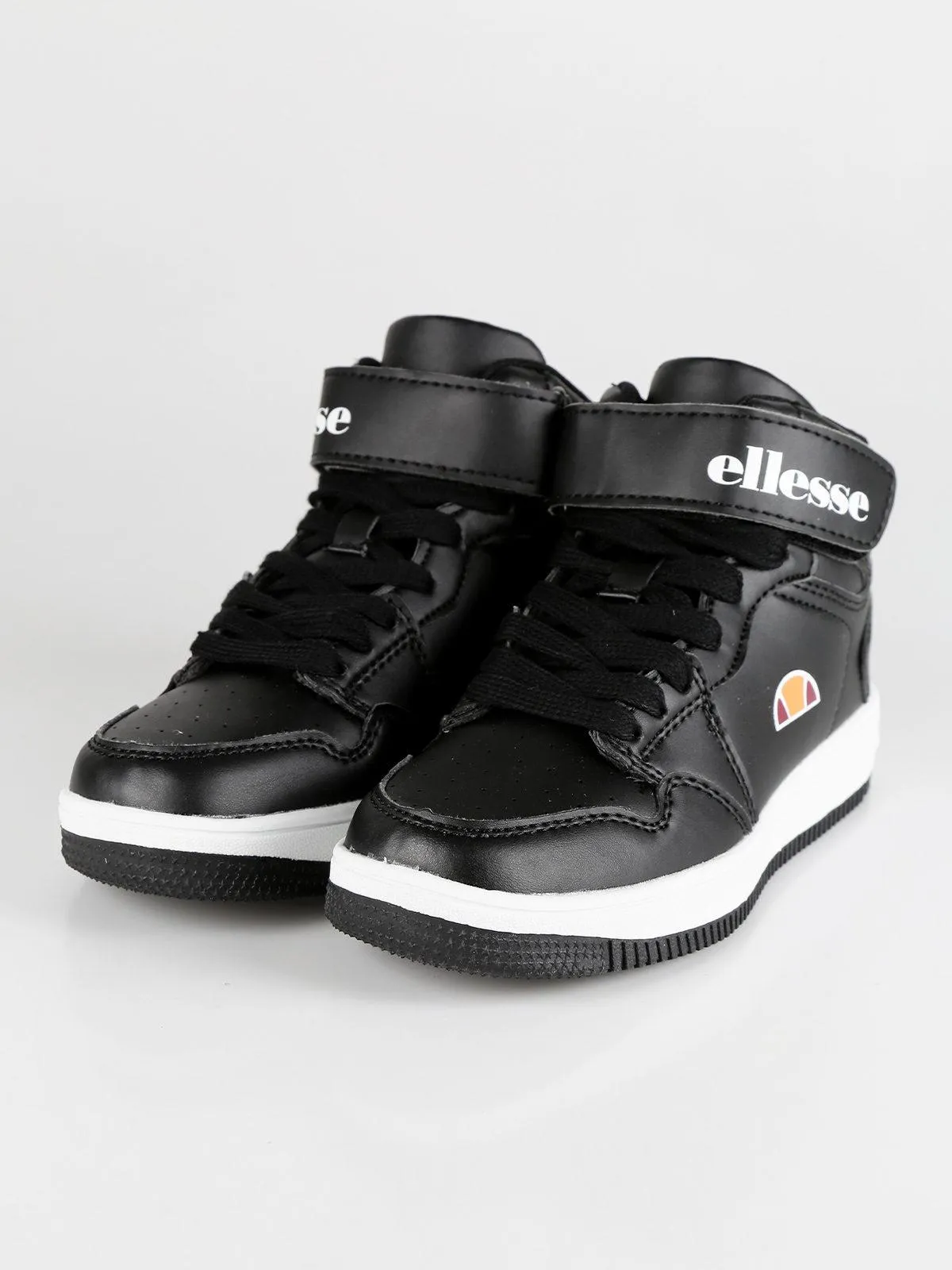 Ellesse Baskets montantes avec déchirure en éco-cuir