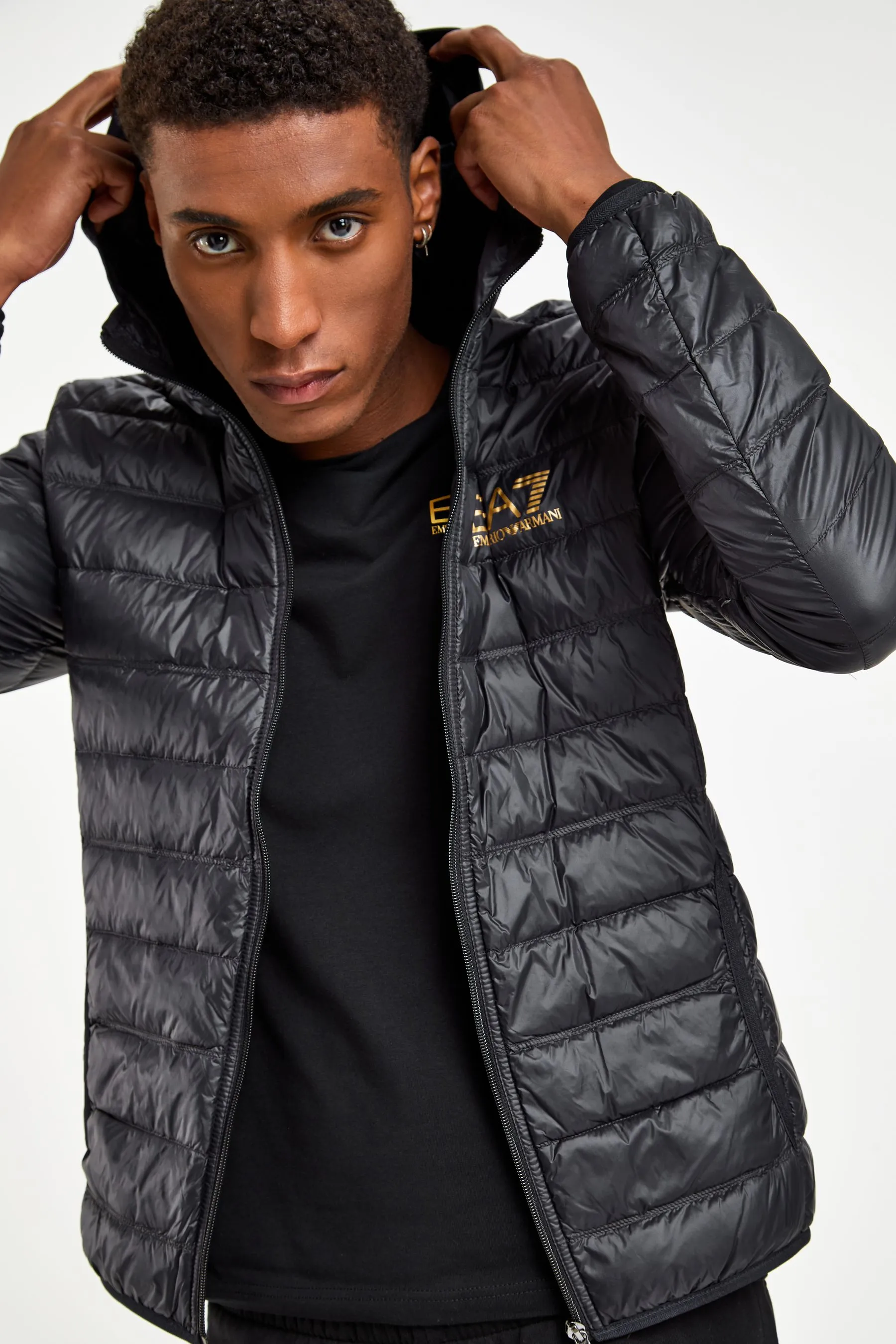 Emporio Armani - EA7 - Nero - Giacca imbottita con cappuccio