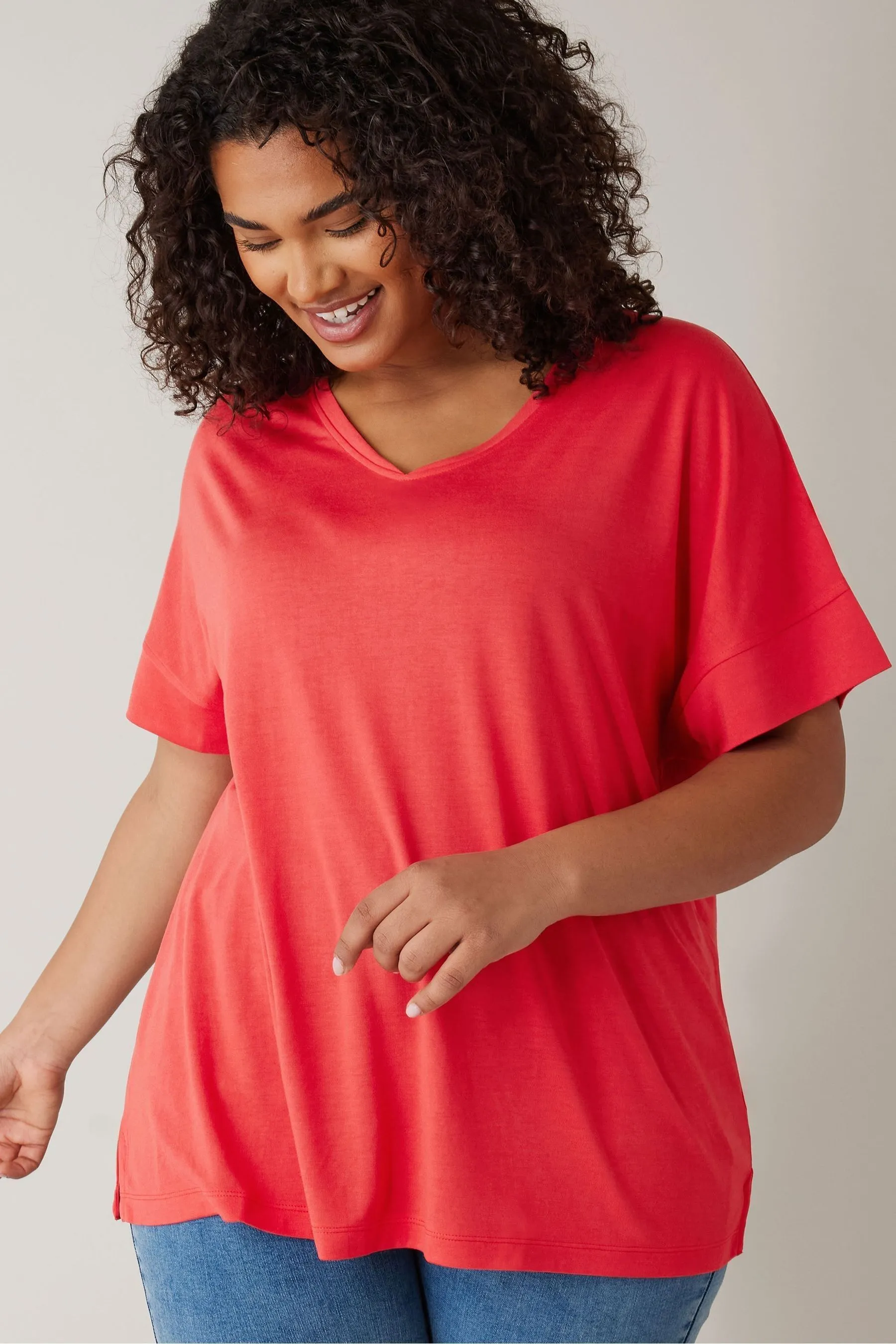 Evans Green V-Neck Modal T-Shirt    