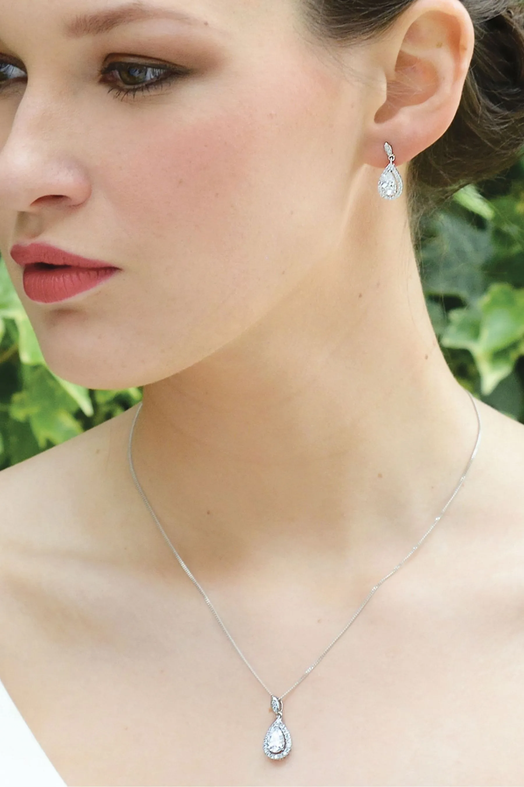 Ivory & Co Belmont - Orecchini a goccia con cristalli