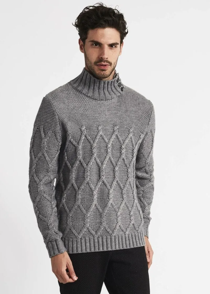 Maglia dolcevita a trecce