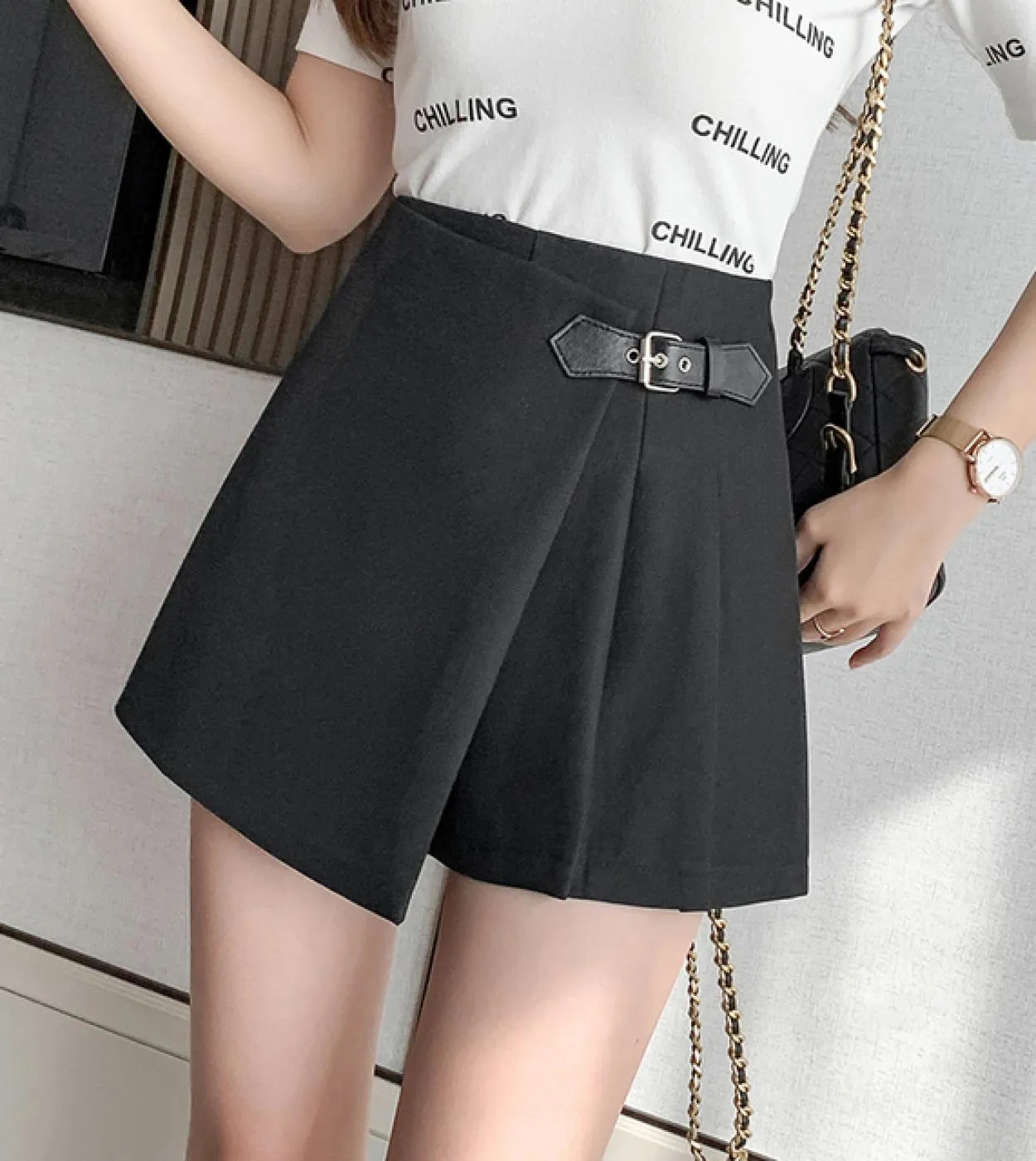 Minigonne da donna irregolari rosa Pantaloncini con bottoni 2023 Vita alta Abbigliamento da lavoro casual Gonne corte a gamba la