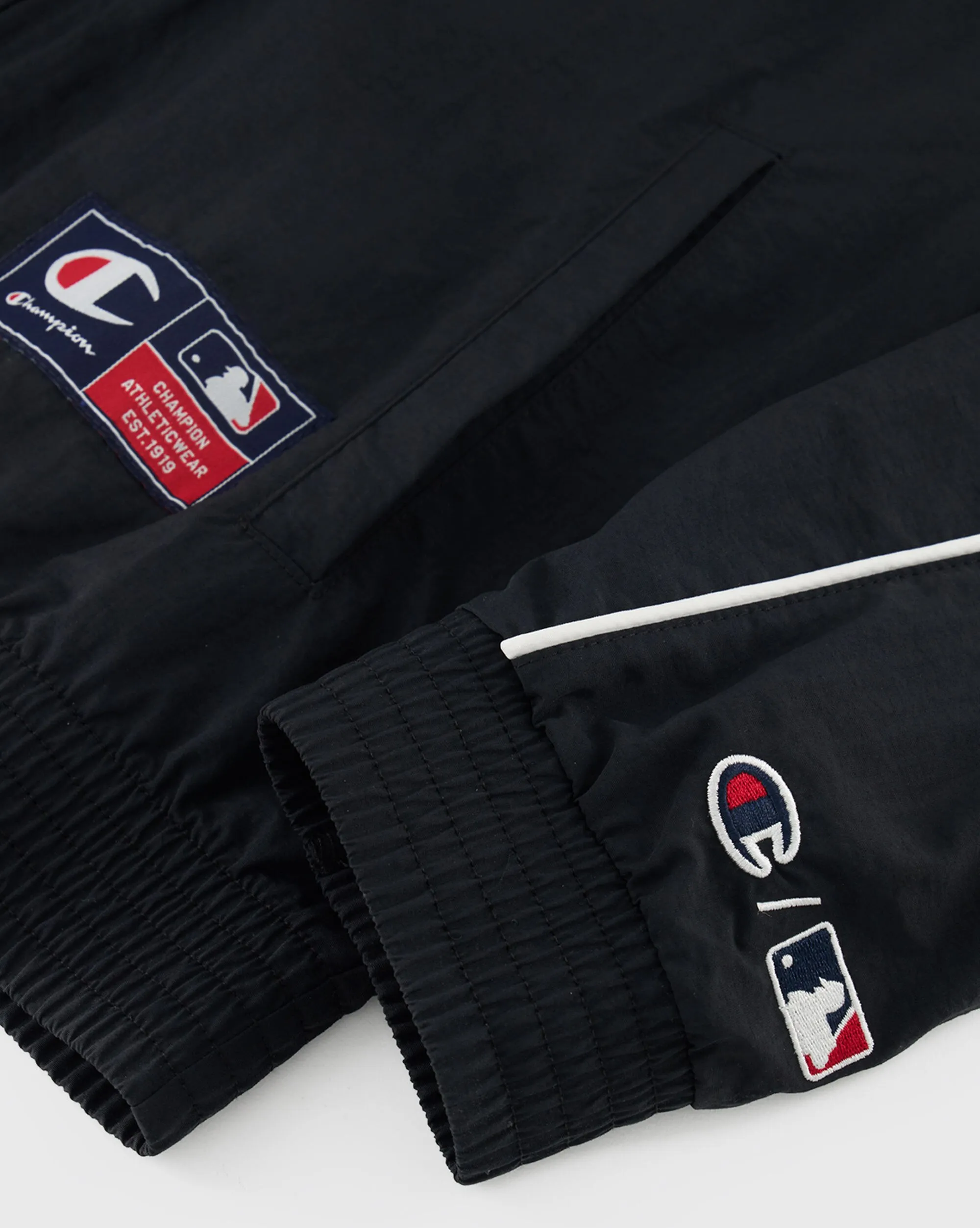 MLB Giacca In Nylon Ricamata New York Yankees Nero Uomo
