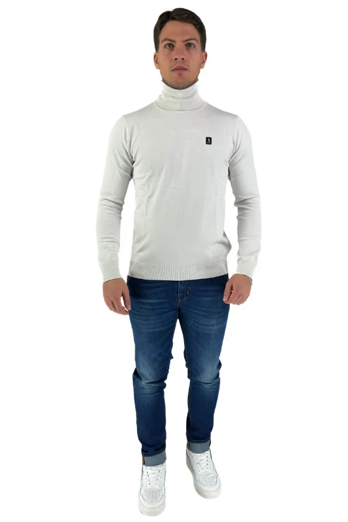 Refrigue dolcevita in misto viscosa con logo patch Mock 2811w0129