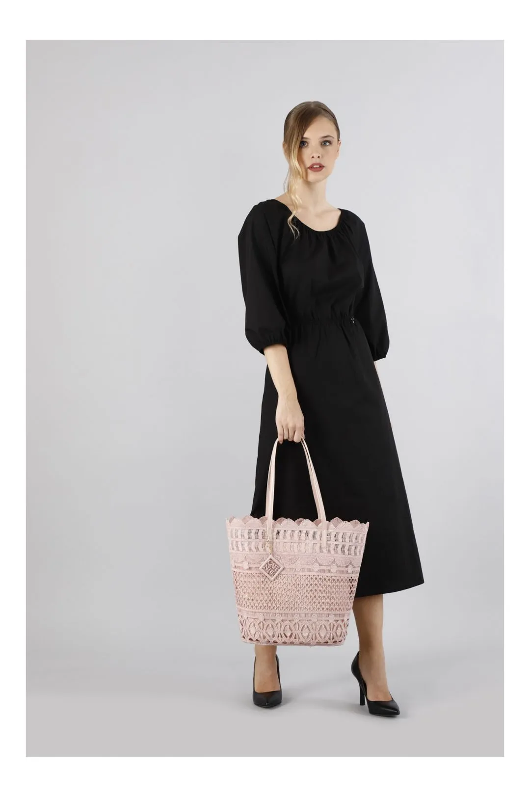 shopping in pizzo con charm cipria