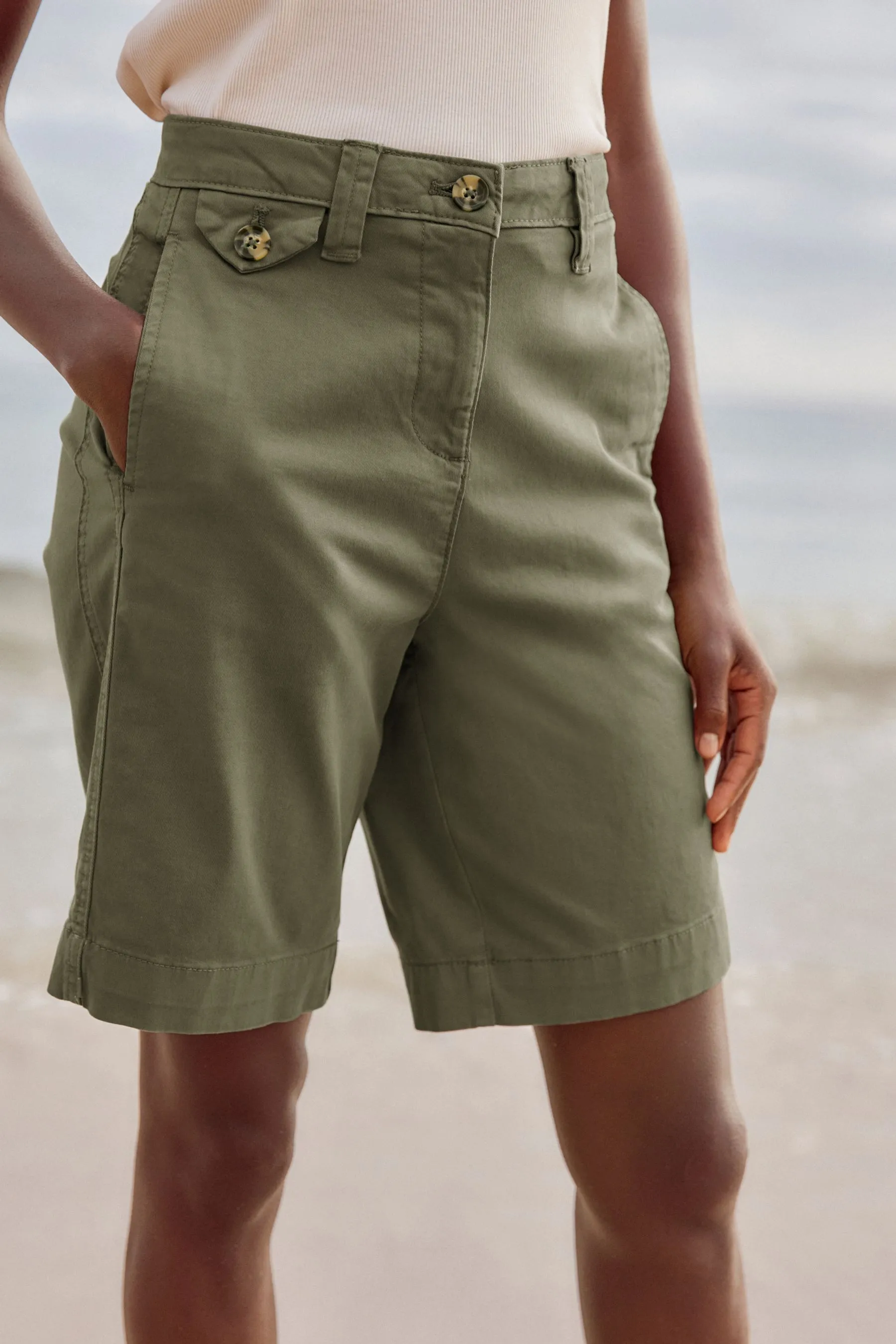 Shorts chino al ginocchio