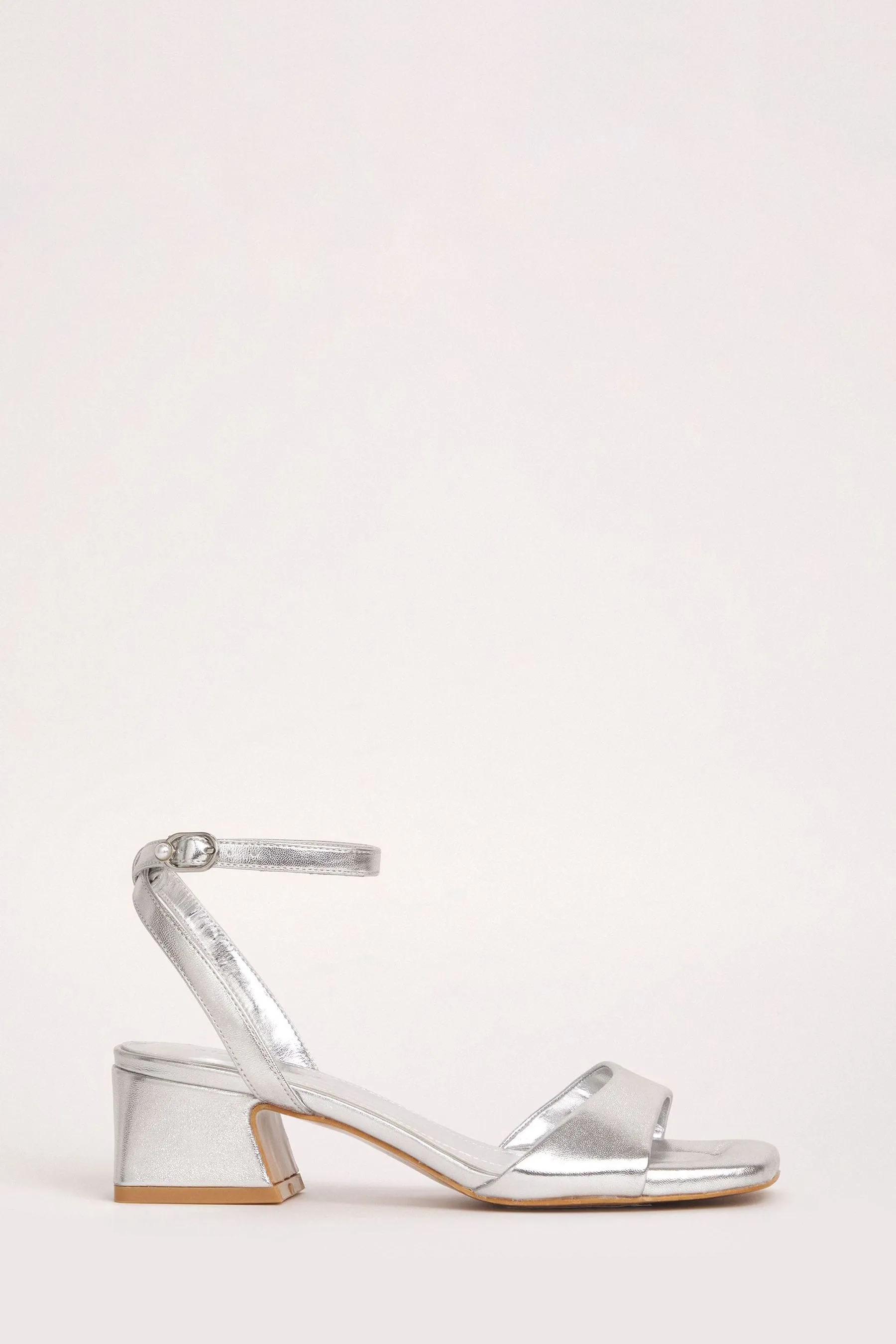 Simply Be - Scarpe effetto nudo con tacco basso e largo