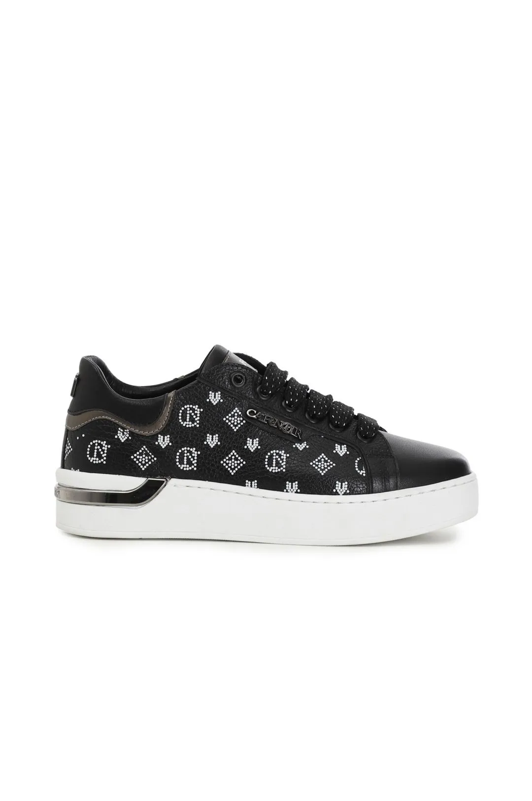 sneakers basse in pelle con microborchie