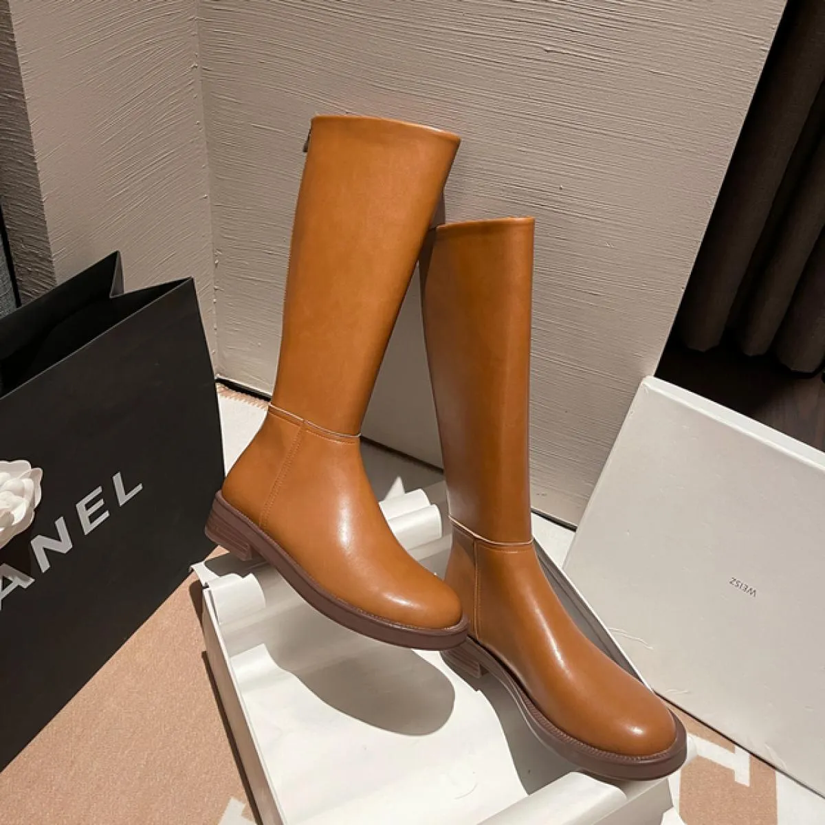 Stivali al ginocchio in vera pelle da donna di marca 2022 Stivali da moto con tacco basso di qualità Scarpe lunghe e calde autun