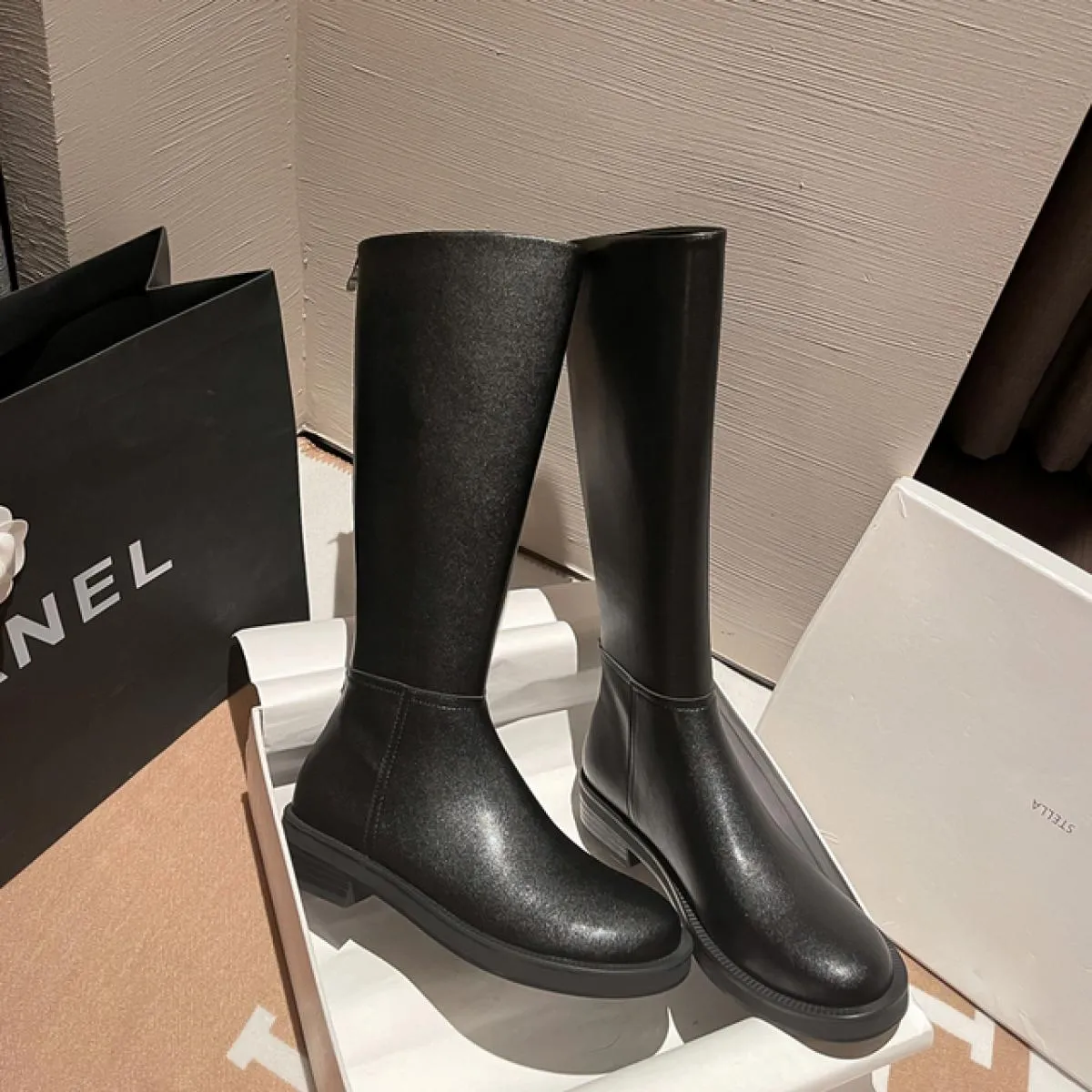 Stivali al ginocchio in vera pelle da donna di marca 2022 Stivali da moto con tacco basso di qualità Scarpe lunghe e calde autun