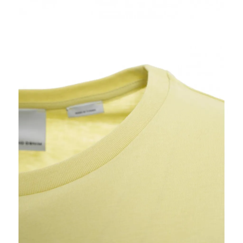 T-shirt con ricamo giallo