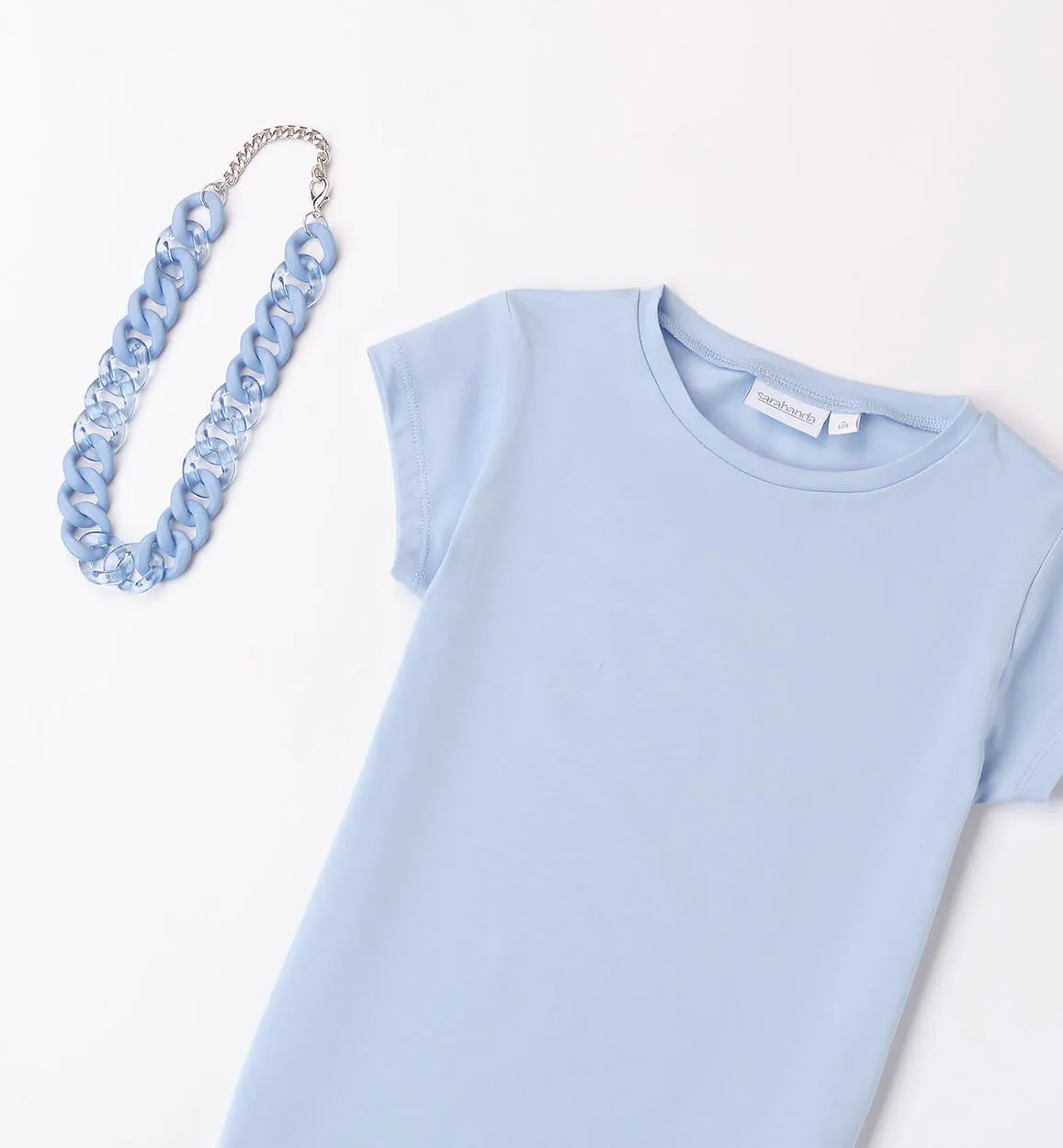 T shirt ragazza con collana