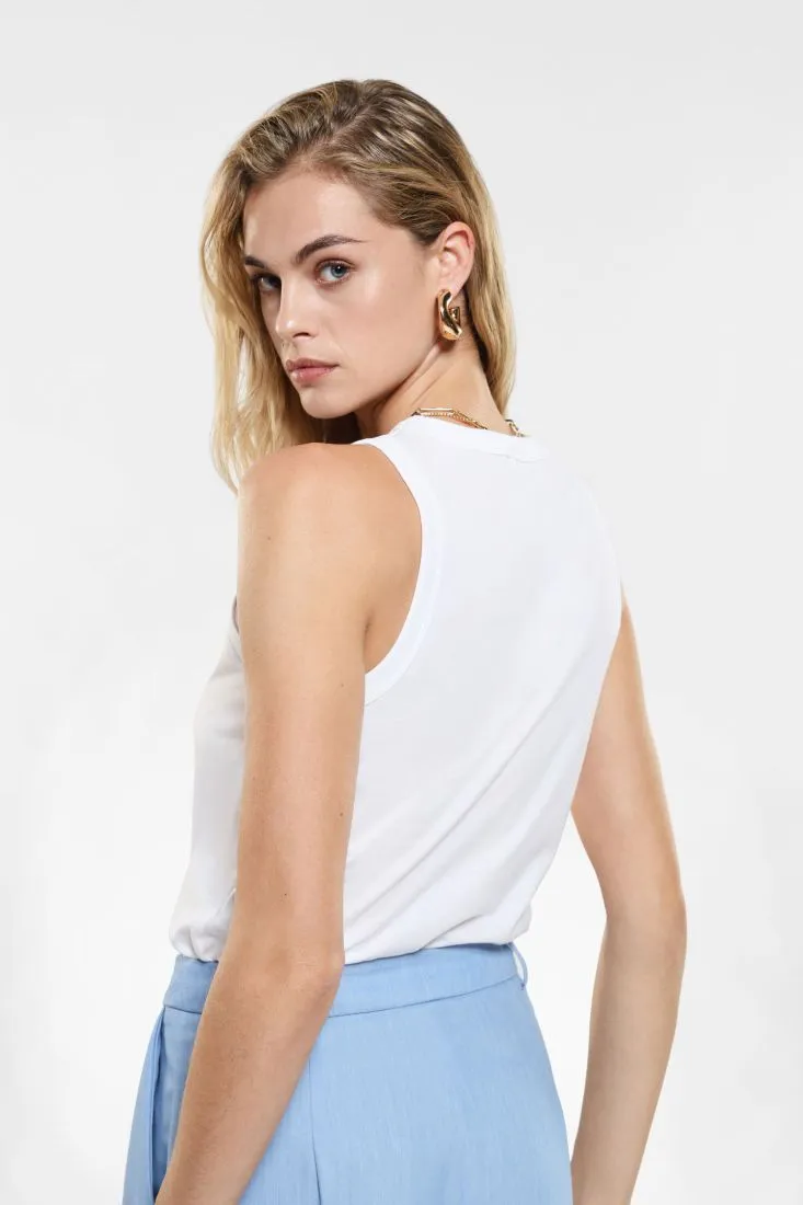 Top in cotone con collana a catena doppio filo